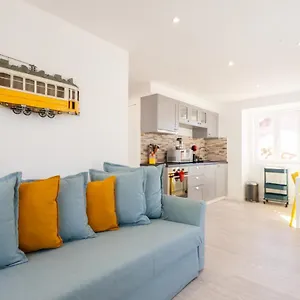 https://flh-ajuda-modern-apartment.hotels-lisbon-portugal.com